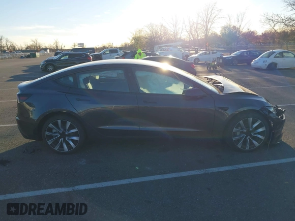 2024 Tesla Model 3 with VIN 5YJ3E1EA7RF853483, listed as a IAAI auction lot 40863575 with 1,173 mi miles and . Bid and sale history available at carsss.com. Image 13.