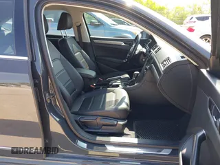 2016 Volkswagen Passat S with VIN 1VWAT7A31GC035276, listed as a IAAI auction lot 42525661 with 112,292 mi miles and . Bid and sale history available at DreamBid. Image 5.