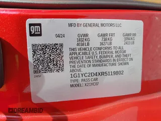 2024 Chevrolet Corvette 3LT z VIN 1G1YC2D4XR5119802, wystawiony jako IAAI lot #42595921 z przebiegiem 4 931 mil mil oraz . Historia ofert i sprzedaży dostępna na DreamBid. Obrazek 9.