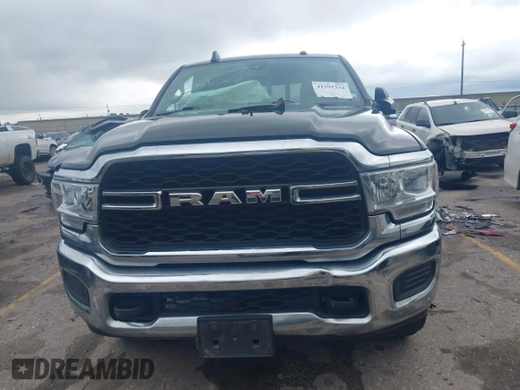2020 Ram 2500 Tradesman with VIN 3C6UR5CJ9LG310017, listed as a IAAI auction lot 41291334 with 89,779 mi miles. Bid and sale history available at carsss.com. Image 12.
