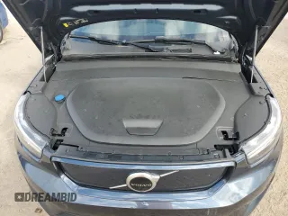 2022 Volvo XC40 Twin Plus z VIN YV4ED3UR5N2709889, wystawiony jako Copart lot #81162434 z przebiegiem 22 636 mil mil oraz Szkoda całkowita • Salvage title. Historia ofert i sprzedaży dostępna na DreamBid. Obrazek 12.