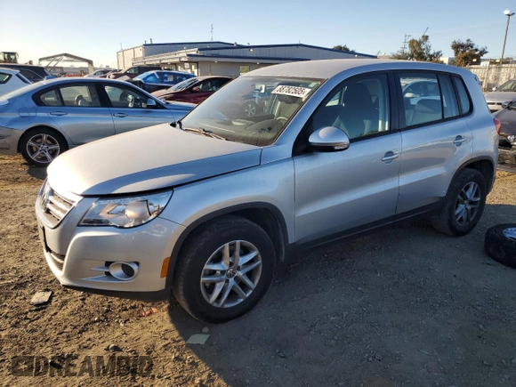 2011 Volkswagen Tiguan with VIN WVGCV7AXXBW502013, listed as a Copart auction lot 88782505 with 45,091 mi miles and Salvage Title. Bid and sale history available at DreamBid. Image 1.