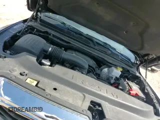 2021 Ram 1500 Big Horn z VIN 1C6SRFFT3MN523533, wystawiony jako Copart lot #85505395 z przebiegiem 43 612 mil mil oraz Czysty tytuł • Clean title. Historia ofert i sprzedaży dostępna na DreamBid. Obrazek 13.