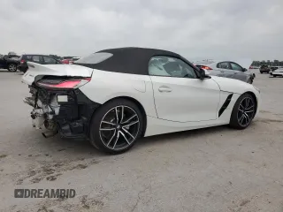 2019 BMW Z4 sDrive30i z VIN WBAHF3C51KWW31007, wystawiony jako Copart lot #57254935 z przebiegiem 36 514 mil mil oraz Szkody całkowita. Historia ofert i sprzedaży dostępna na DreamBid. Obrazek 3.
