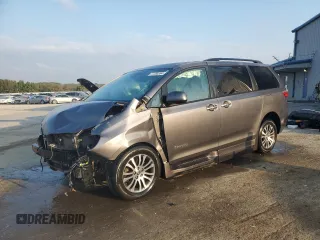 2020 Toyota Sienna XLE Auto Access Seat with VIN 5TDYZ3DC9LS030890, listed as a Copart auction lot 77700594 with 51,885 mi miles and Salvage Title. Bid and sale history available at carsss.com. Image 1.