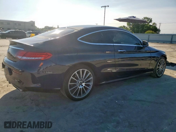 2018 Mercedes-Benz C 300 z VIN WDDWJ4JB6JF658506, wystawiony jako Copart lot #59221685 z przebiegiem 108 012 mil mil oraz Szkoda całkowita • Salvage title. Historia ofert i sprzedaży dostępna na DreamBid. Obrazek 3.