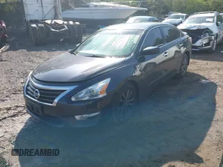 2015 Nissan Altima SL z VIN 1N4AL3AP2FC582611, wystawiony jako IAAI lot #41933626 z przebiegiem 142 137 mil mil oraz . Historia ofert i sprzedaży dostępna na DreamBid. Obrazek 2.