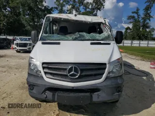 2017 Mercedes-Benz Sprinter with VIN WD4PE7CD4HP383635, listed as a Copart auction lot 74602564 with 24,231 mi miles and Non Repairable. Bid and sale history available at DreamBid. Image 5.