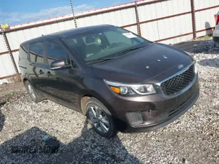 2017 Kia Sedona LX with VIN KNDMB5C11H6230541, listed as a IAAI auction lot 42034761 with 171,495 mi miles. Bid and sale history available at carsss.com. Image 1.