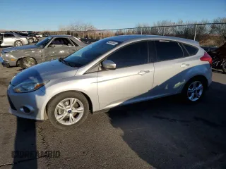 2014 Ford Focus SE with VIN 1FADP3K23EL382730, listed as a Copart auction lot 45681895 with 117,919 mi miles and Clean Title. Bid and sale history available at carsss.com. Image 1.