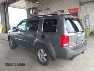 2009 Honda Pilot EX with VIN 5FNYF48419B021891, listed as a IAAI auction lot 42241327 with 178,926 mi miles and . Bid and sale history available at DreamBid. Image 3.