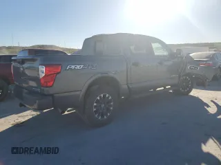 2017 Nissan Titan Platinum Reserve z VIN 1N6AA1E53HN543012, wystawiony jako Copart lot #39144854 z przebiegiem 83 008 mil mil oraz Szkoda całkowita • Salvage title. Historia ofert i sprzedaży dostępna na DreamBid. Obrazek 3.