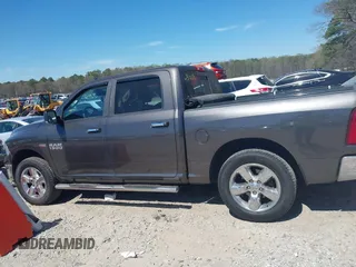 2018 Ram 1500 Big Horn z VIN 3C6RR7LT6JG135788, wystawiony jako IAAI lot #41823577 z przebiegiem 85 205 mil mil oraz . Historia ofert i sprzedaży dostępna na DreamBid. Obrazek 14.