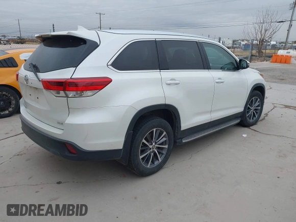 2019 Toyota Highlander SE with VIN 5TDKZRFH3KS366017, listed as a IAAI auction lot 40986322 with 67,313 mi miles and . Bid and sale history available at DreamBid. Image 4.