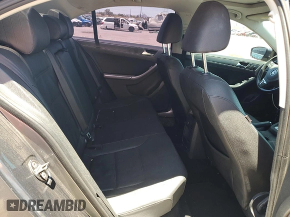 2012 Volkswagen Jetta SE с VIN 3VWDP7AJ5CM411860, выставлен на аукционе Copart как лот 61605695 с пробегом 187 743 миль миль и Чистый • Clean title. История ставок и продаж доступна на DreamBid. Изображение 10.
