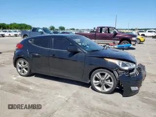2016 Hyundai Veloster z VIN KMHTC6AD0GU266707, wystawiony jako Copart lot #57617395 z przebiegiem 70 677 mil mil oraz Szkoda całkowita • Salvage title. Historia ofert i sprzedaży dostępna na DreamBid. Obrazek 4.