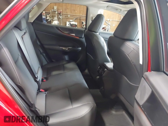 2025 Lexus NX 350 Premium z VIN 2T2GGCEZ5SC086994, wystawiony jako IAAI lot #42482143 z przebiegiem 169 mil mil oraz . Historia ofert i sprzedaży dostępna na DreamBid. Obrazek 8.