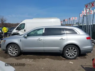 2011 Lincoln MKT with VIN 2LMHJ5AR0BBJ50346, listed as a IAAI auction lot 41726833 with 203,523 mi miles and . Bid and sale history available at DreamBid. Image 14.