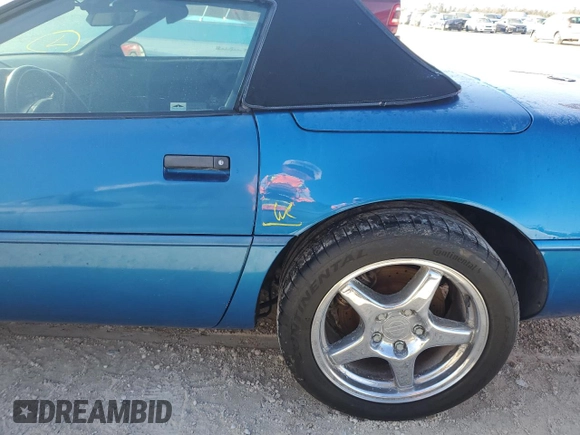 1993 Chevrolet Corvette с VIN 1G1YY33P5P5105385, выставлен на аукционе Copart как лот 78373004 с пробегом 56 842 миль миль и Списание • Salvage title. История ставок и продаж доступна на DreamBid. Изображение 12.