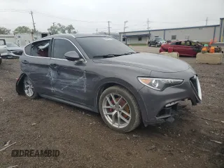 2018 Alfa Romeo Stelvio z VIN ZASFAKAN7J7B72474, wystawiony jako Copart lot #58086545 z przebiegiem Nie podano mil oraz Czysty tytuł • Clean title. Historia ofert i sprzedaży dostępna na DreamBid. Obrazek 4.
