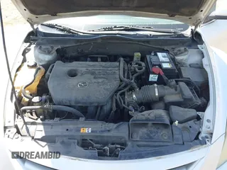 2009 Mazda 6 i Touring with VIN 1YVHP82A095M21620, listed as a IAAI auction lot 42171960 with 252,323 mi miles and . Bid and sale history available at carsss.com. Image 10.