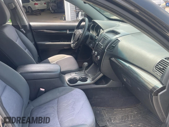 2013 Kia Sorento LX with VIN 5XYKTCA65DG324775, listed as a Copart auction lot 63433705 with 128,031 mi miles and Clean title. Bid and sale history available at DreamBid. Image 5.