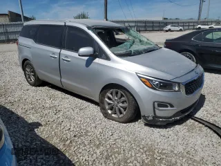 2020 Kia Sedona LX with VIN KNDMB5C19L6635216, listed as a Copart auction lot 69744734 with 0 mi miles and Salvage Title. Bid and sale history available at carsss.com. Image 4.