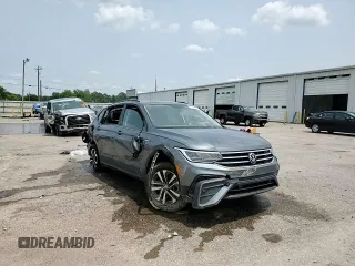 2023 Volkswagen Tiguan S z VIN 3VVRB7AX4PM043335, wystawiony jako Copart lot #59045145 z przebiegiem 31 659 mil mil oraz Szkoda całkowita • Salvage title. Historia ofert i sprzedaży dostępna na DreamBid. Obrazek 14.