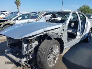 2019 Infiniti Q50 3.0t LUXE with VIN JN1EV7AP1KM516989, listed as a IAAI auction lot 39728303 with 1 mi miles. Bid and sale history available at carsss.com. Image 6.