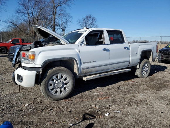 2015 GMC Sierra 2500HD Denali with VIN 1GT120E82FF597607, listed as a Copart auction lot 82844954 with 0 mi miles and Salvage Title. Bid and sale history available at carsss.com. Image 1.