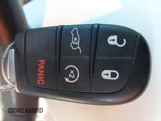 2021 Jeep Grand Cherokee Limited z VIN 1C4RJFBG8MC536748, wystawiony jako IAAI lot #41820268 z przebiegiem 49 882 mil mil oraz . Historia ofert i sprzedaży dostępna na DreamBid. Obrazek 11.