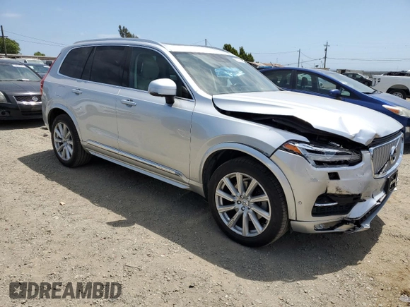 2016 Volvo XC90 T6 Inscription z VIN YV4A22PL4G1034535, wystawiony jako Copart lot #56227225 z przebiegiem 91 877 mil mil oraz Szkoda całkowita • Salvage title. Historia ofert i sprzedaży dostępna na DreamBid. Obrazek 4.