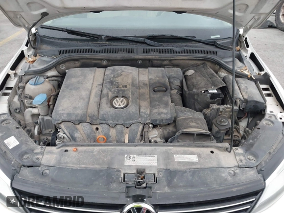2013 Volkswagen Jetta SE with VIN 3VWDX7AJ1DM374789, listed as a IAAI auction lot 41957918 with 230,052 mi miles and . Bid and sale history available at DreamBid. Image 10.