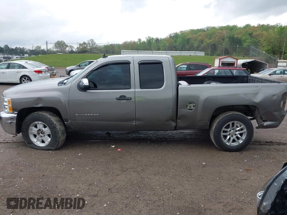 2013 Chevrolet Silverado 1500 LT with VIN 1GCRKSE74DZ254332, listed as a IAAI auction lot 41984869 with 209,242 mi miles and . Bid and sale history available at DreamBid. Image 14.