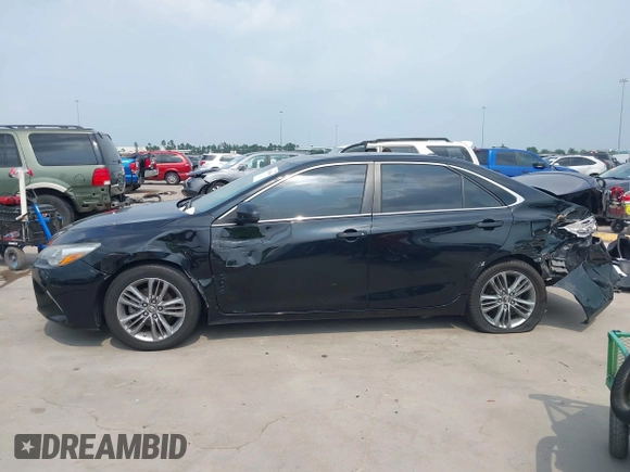 2017 Toyota Camry XLE z VIN 4T1BF1FK7HU365703, wystawiony jako IAAI lot #42300666 z przebiegiem 125 834 mil mil oraz . Historia ofert i sprzedaży dostępna na DreamBid. Obrazek 14.