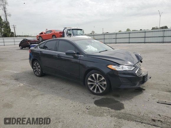 2020 Ford Fusion SE with VIN 3FA6P0T94LR190475, listed as a Copart auction lot 49952925 with 98,688 mi miles and Salvage title. Bid and sale history available at DreamBid. Image 4.