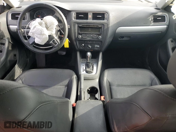 2013 Volkswagen Jetta SE with VIN 3VWDP7AJ4DM447606, listed as a Copart auction lot 59633685 with 66,214 mi miles and Salvage title. Bid and sale history available at DreamBid. Image 8.