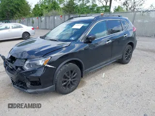 2017 Nissan Rogue SL z VIN 5N1AT2MV0HC816967, wystawiony jako IAAI lot #42190251 z przebiegiem 198 041 mil mil oraz . Historia ofert i sprzedaży dostępna na DreamBid. Obrazek 2.