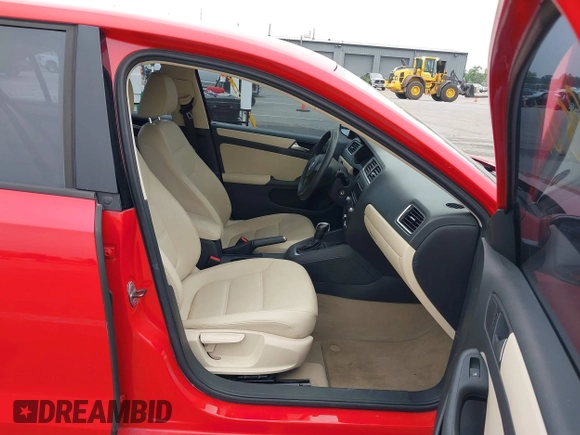 2012 Volkswagen Jetta SE with VIN 3VWDP7AJ9CM382346, listed as a IAAI auction lot 42496101 with 133,281 mi miles and . Bid and sale history available at DreamBid. Image 5.