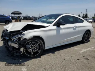 2018 Mercedes-Benz C 300 z VIN WDDWJ4JB1JF739946, wystawiony jako Copart lot #60337685 z przebiegiem 49 017 mil mil oraz Szkoda całkowita • Salvage title. Historia ofert i sprzedaży dostępna na DreamBid. Obrazek 1.