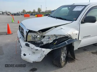 2008 Toyota Tacoma with VIN 5TEUU42N08Z580044, listed as a IAAI auction lot 41904353 with Not Provided miles and . Bid and sale history available at carsss.com. Image 6.
