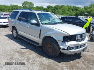 2007 Lincoln Navigator с VIN 5LMFU28587LJ05672, выставлен на аукционе IAAI как лот 42342868 с пробегом 174 889 миль миль и . История ставок и продаж доступна на DreamBid. Изображение 1.
