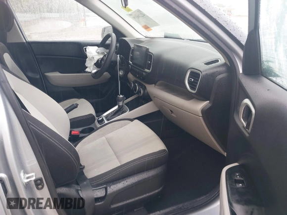 2020 Hyundai Venue SEL with VIN KMHRC8A31LU045687, listed as a IAAI auction lot 42244909 with 57,048 mi miles and . Bid and sale history available at DreamBid. Image 5.