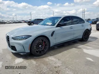 2023 BMW M3 Competition xDrive z VIN WBS43AY00PFN57168, wystawiony jako Copart lot #50732415 z przebiegiem 28 453 mil mil oraz Szkody całkowita. Historia ofert i sprzedaży dostępna na DreamBid. Obrazek 1.