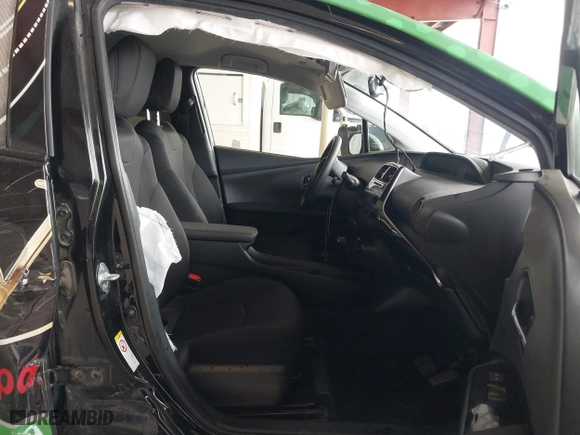 2019 Toyota Prius L Eco with VIN JTDKARFU8K3095428, listed as a IAAI auction lot 41804331 with 154,877 mi miles. Bid and sale history available at carsss.com. Image 5.