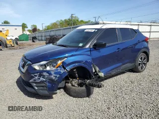2020 Nissan Kicks SV z VIN 3N1CP5CV9LL542575, wystawiony jako Copart lot #54987945 z przebiegiem 46 672 mil mil oraz Szkoda całkowita • Salvage title. Historia ofert i sprzedaży dostępna na DreamBid. Obrazek 1.