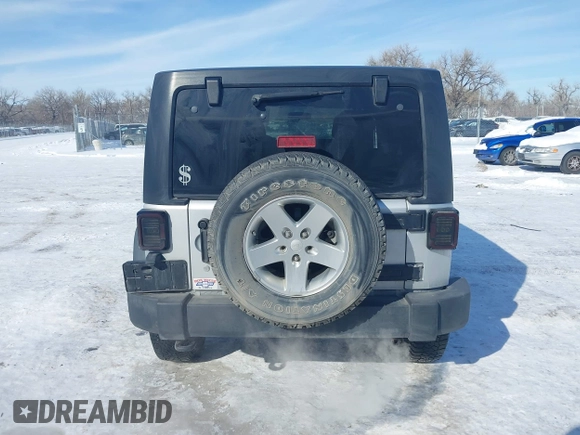 2012 Jeep Wrangler Unlimited Sport z VIN 1C4HJWDG3CL224800, wystawiony jako IAAI lot #41569279 z przebiegiem 174 336 mil mil oraz . Historia ofert i sprzedaży dostępna na DreamBid. Obrazek 17.