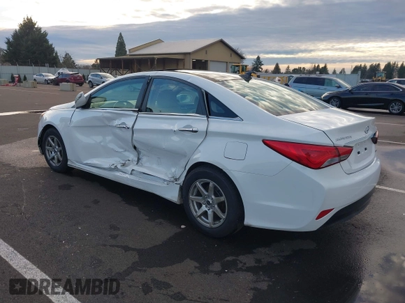 2014 Hyundai Sonata SE with VIN 5NPEC4AC5EH880717, listed as a IAAI auction lot 41275243 with 145,577 mi miles and . Bid and sale history available at DreamBid. Image 3.