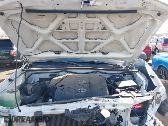 2007 Toyota Tacoma PreRunner z VIN 3TMJU62N87M029323, wystawiony jako IAAI lot #41462575 z przebiegiem 211 104 mil mil oraz . Historia ofert i sprzedaży dostępna na DreamBid. Obrazek 10.