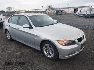 2008 BMW 3 Series 328xi with VIN WBAVC73528KP39168, listed as a IAAI auction lot 42728475 with 186,903 mi miles and . Bid and sale history available at DreamBid. Image 1.